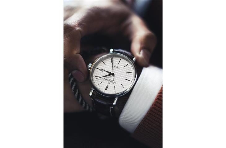 rolex daytona arabic dial price